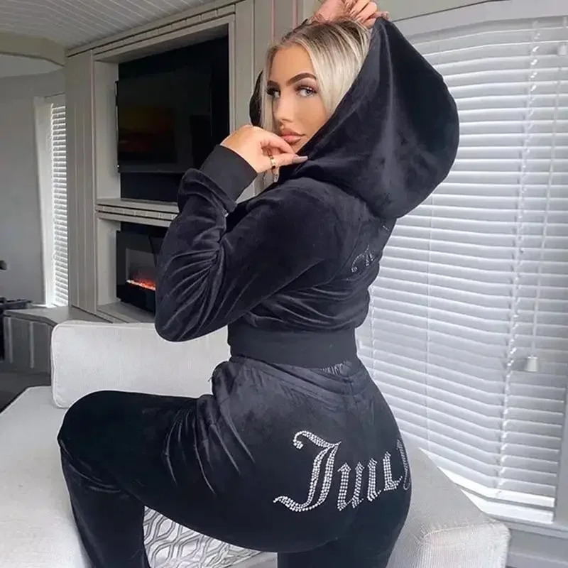 Winter Clothing Equipment - بدلة رياضية شتوية جديدة لعام 2025