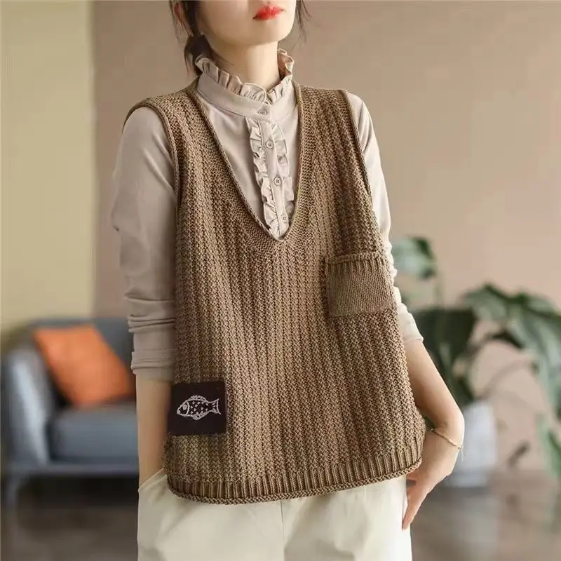 Winter Clothing Trends For Women - عرض خاص: سترة نسائية محبوكة قصيرة