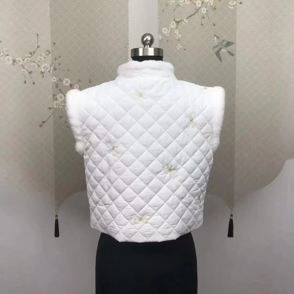 سترة هانبوك شتوية للنساء، ملاب - مراجعة Winter Clothing Looks وسعره