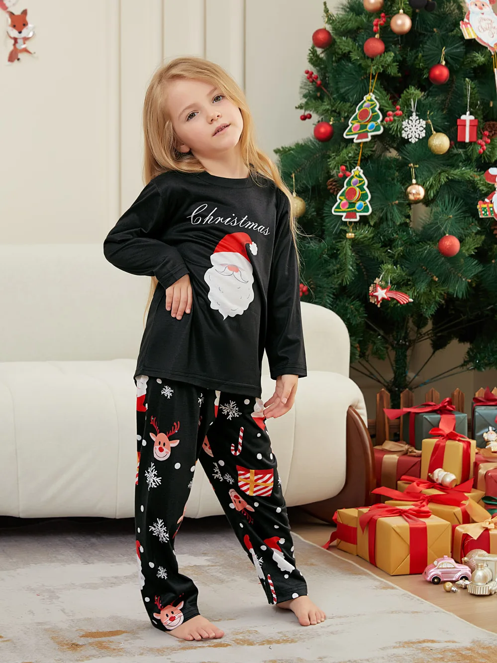 أطقم ملابس عائلية لعيد الميلاد - مراجعة Winter Clothing Looks وسعره