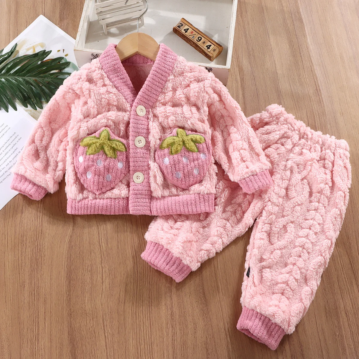 بيجامات كرتونية دافئة للأولاد  - مراجعة Winter Clothing For Baby Girl وسعره