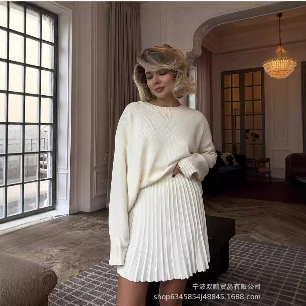 الخريف بلون سترة ذات عنق دائرى - مراجعة Winter Clothing Color وسعره