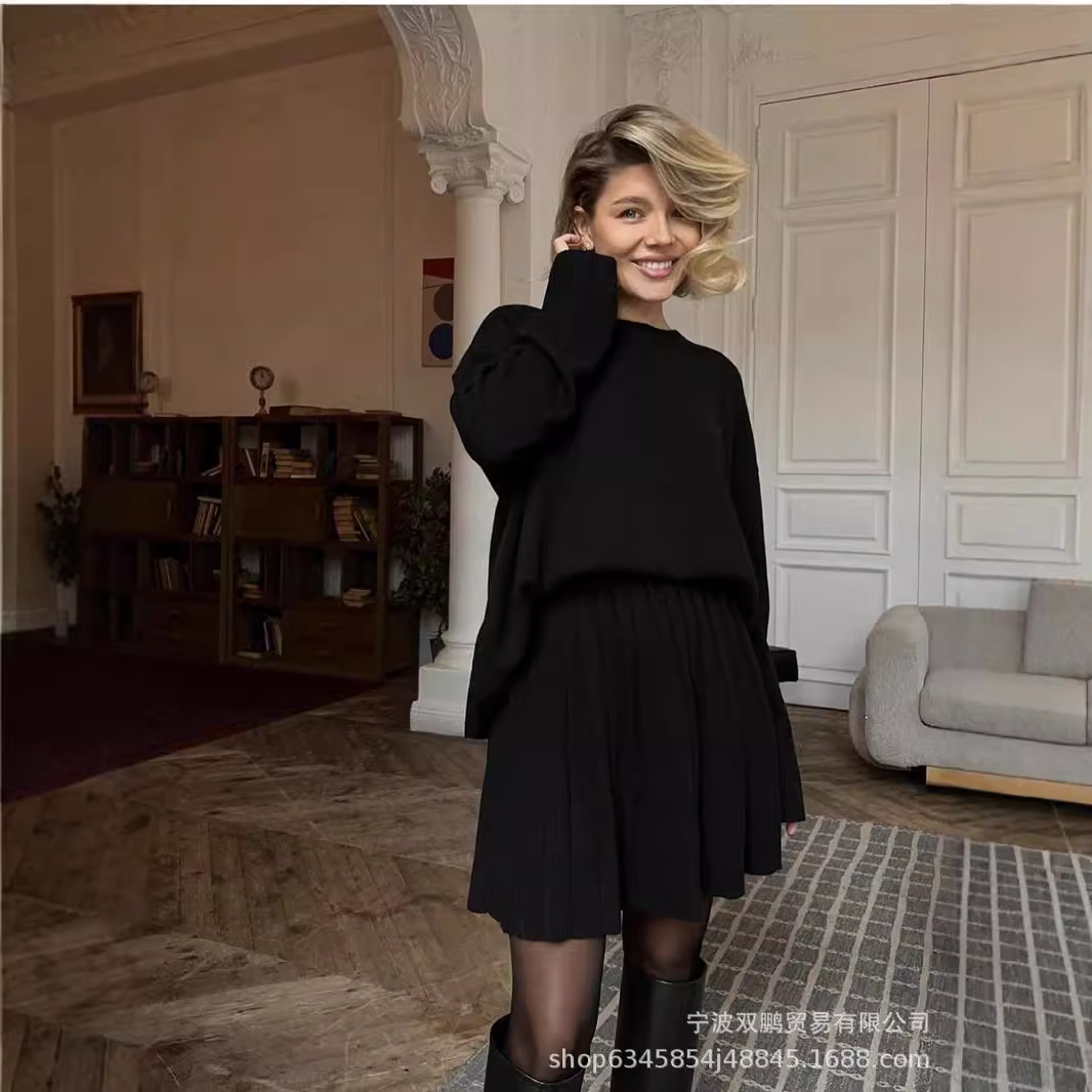 الخريف بلون سترة ذات عنق دائرى - مراجعة Winter Clothing Color وسعره