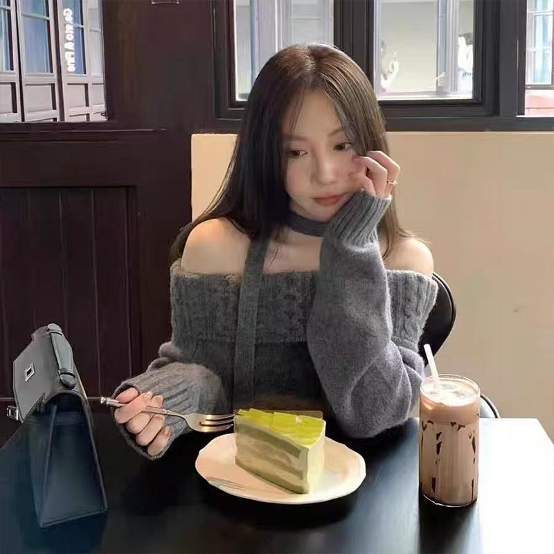 ملابس نسائية موضة مائل الرقبة  - مراجعة Winter Clothing Trends For Women وسعره